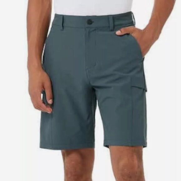 NWT 32 Degrees Cool Mens Lightweight Stretch Tech Cargo Shorts Dark Grey size 40 - Picture 1 of 8